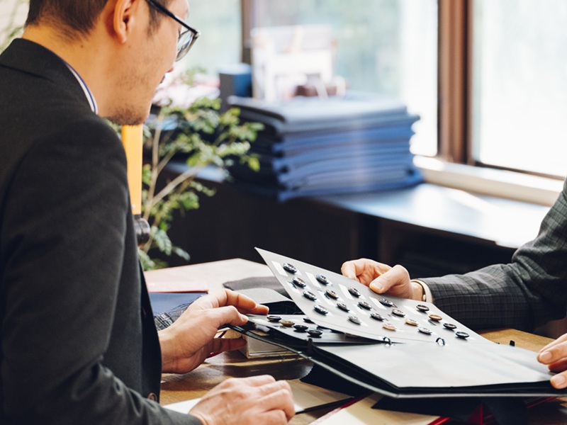 新社会人だけじゃない！環境の変化で春からスーツが必要になる社会人の方へ