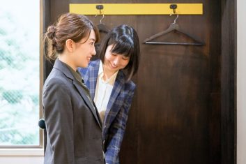 春からスーツを着る新社会人（新入社員）のフレッシャーズスーツはオーダーにお任せ！